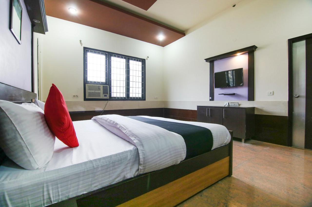 Capital O 68148 Hotel Shree Jee Palace Ghaziabad Exteriör bild