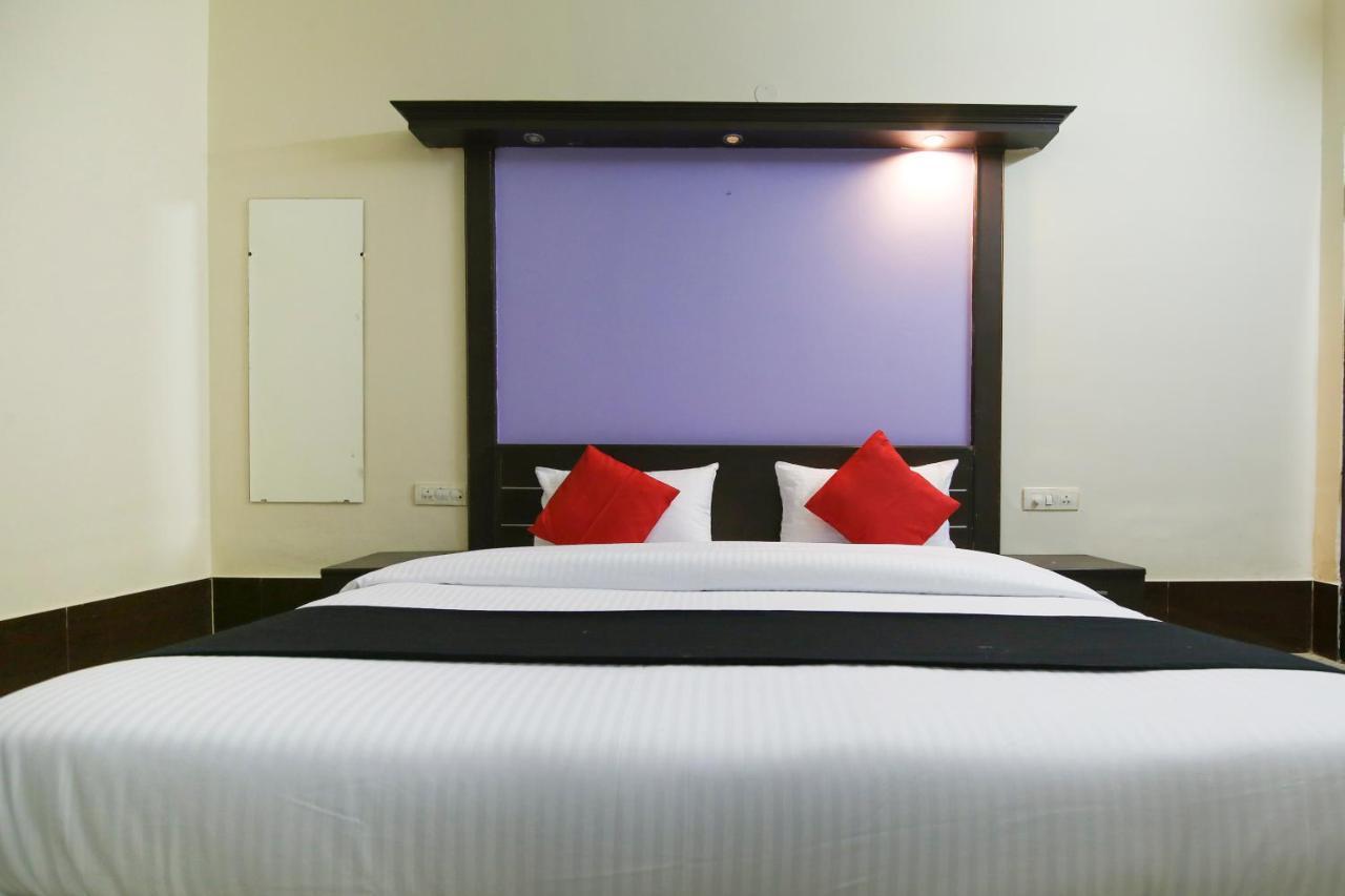Capital O 68148 Hotel Shree Jee Palace Ghaziabad Exteriör bild