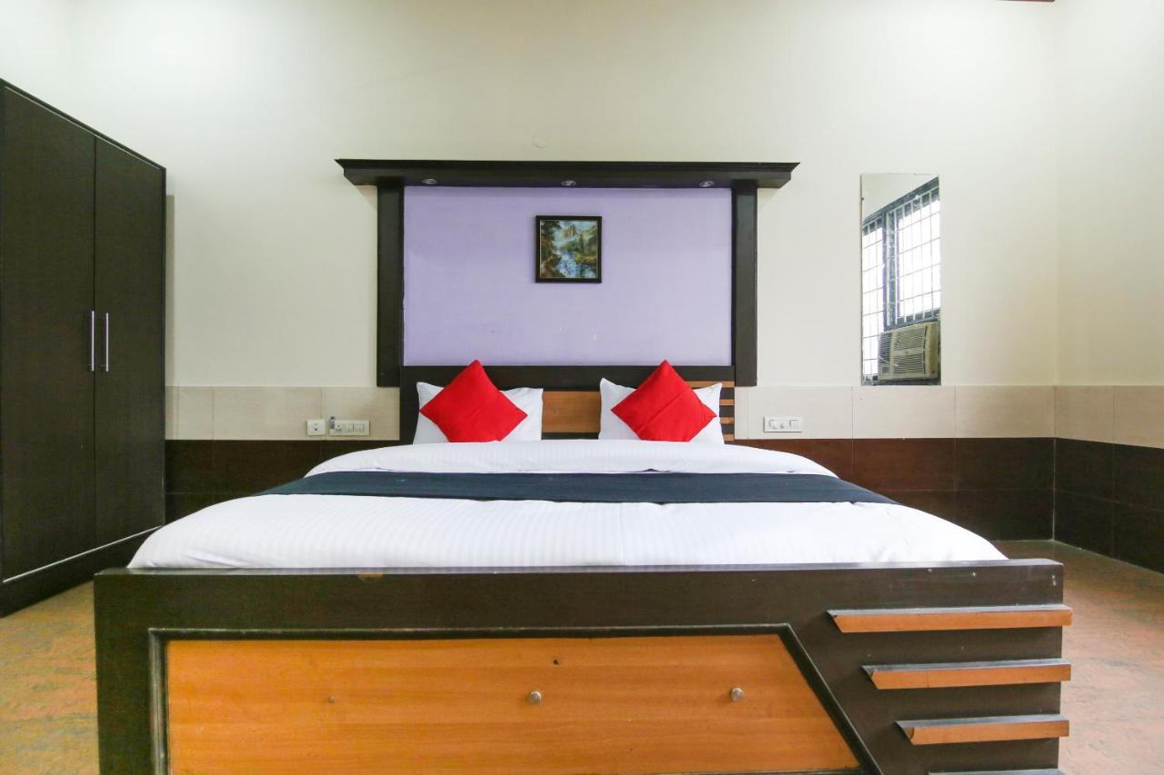Capital O 68148 Hotel Shree Jee Palace Ghaziabad Exteriör bild